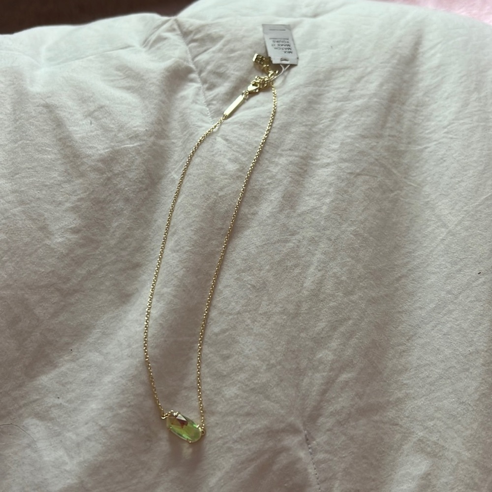 Kendra Scott necklace NWT